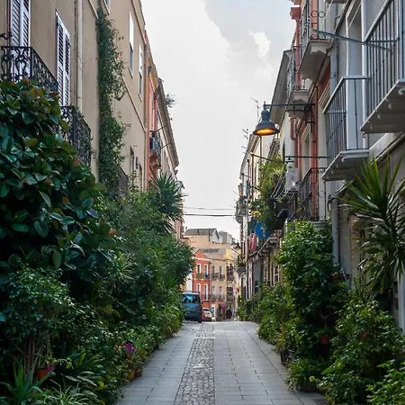 Lilla Myra * Cagliari